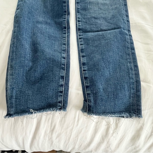 Good American High Rise Dark Blue Jeans - Picture 13 of 14